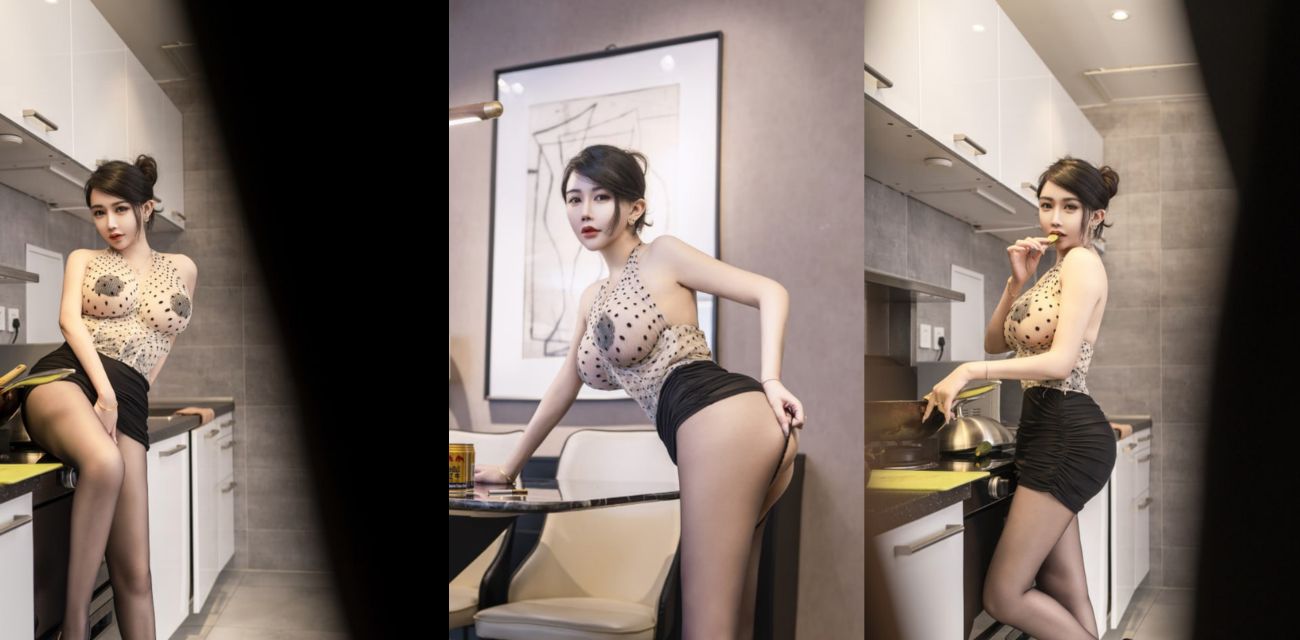 黑丝母狗上位榨精，疯狂喷尿