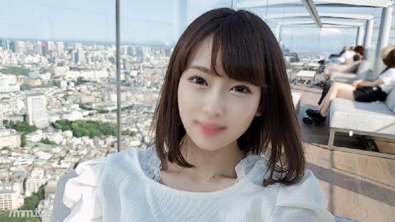 搭讪！与超可爱正妹邂逅街头，无毛白虎桃源，粉嫩皱褶清晰可见，淫荡欲滴