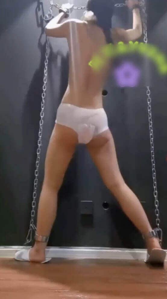 抖M女奴调教 紧缚母狗狂鞭臀肉的极致快感