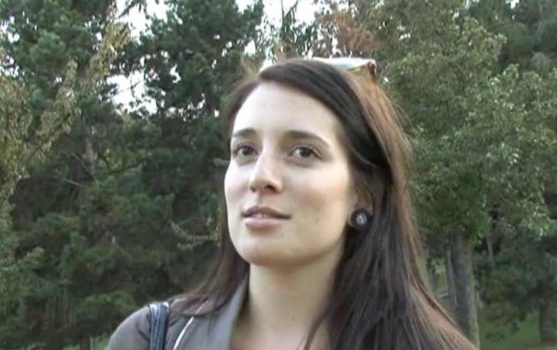 捷克街头勾引寂寞熟女,街头野战激情邂逅