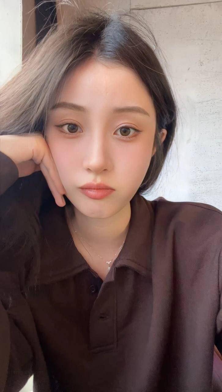 极品高颜值美女宋婷，谁能想到她竟是年度最佳反差婊！今年与男友性爱视频意外流出，尺度大胆动作惊人