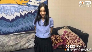 就喜欢洋屌的萌妹穿上警服让洋老师操