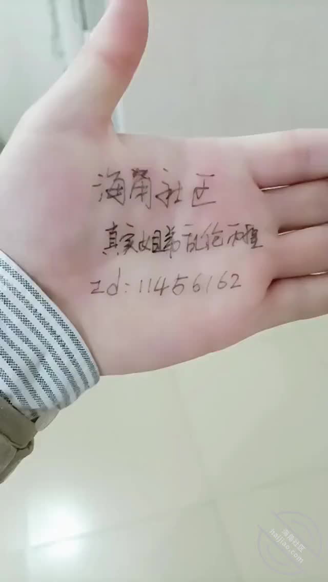 大年初一，在厨房后入、前插、口爆内射姐姐的骚逼，一镜到底。