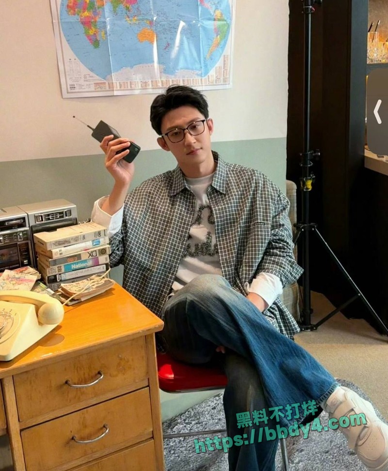 黄景瑜和王玉雯双双登上热搜11