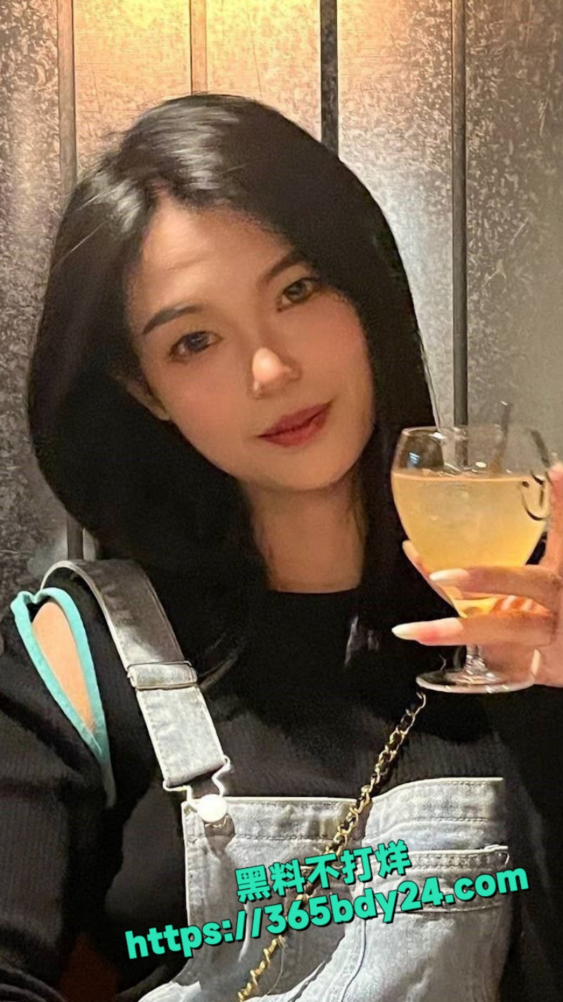 云南高校学生妹  7