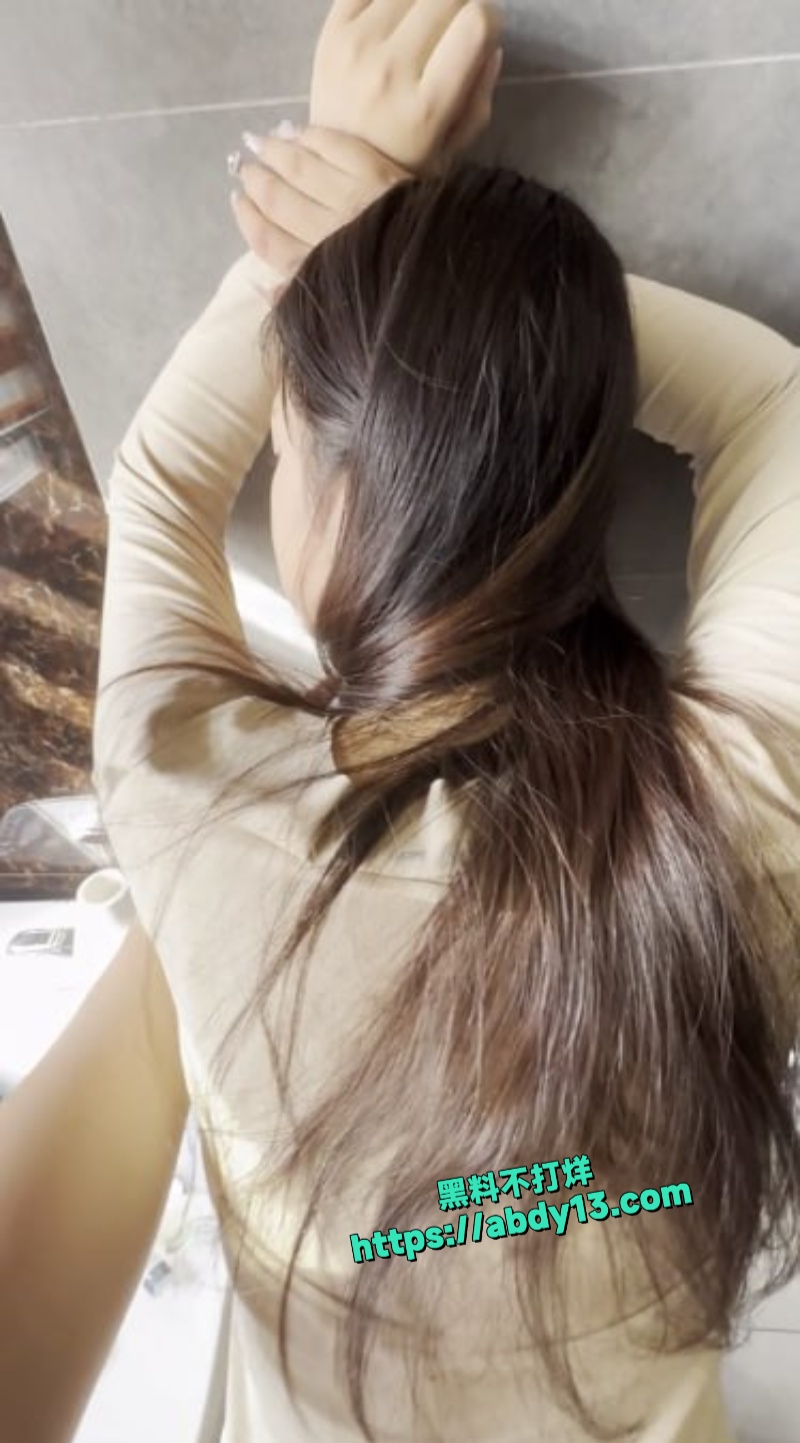 情侣的私密自拍意外泄漏 2