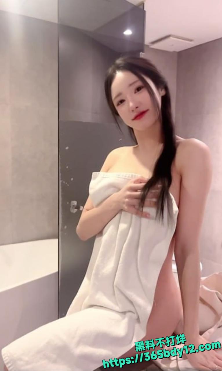 女神dustj199洗澡自慰视频流出1.