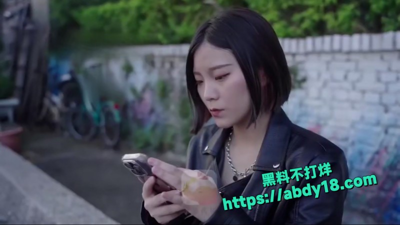 御姐施子涵调教闺蜜 1