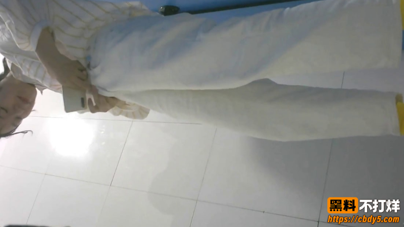 女厕偷拍 3