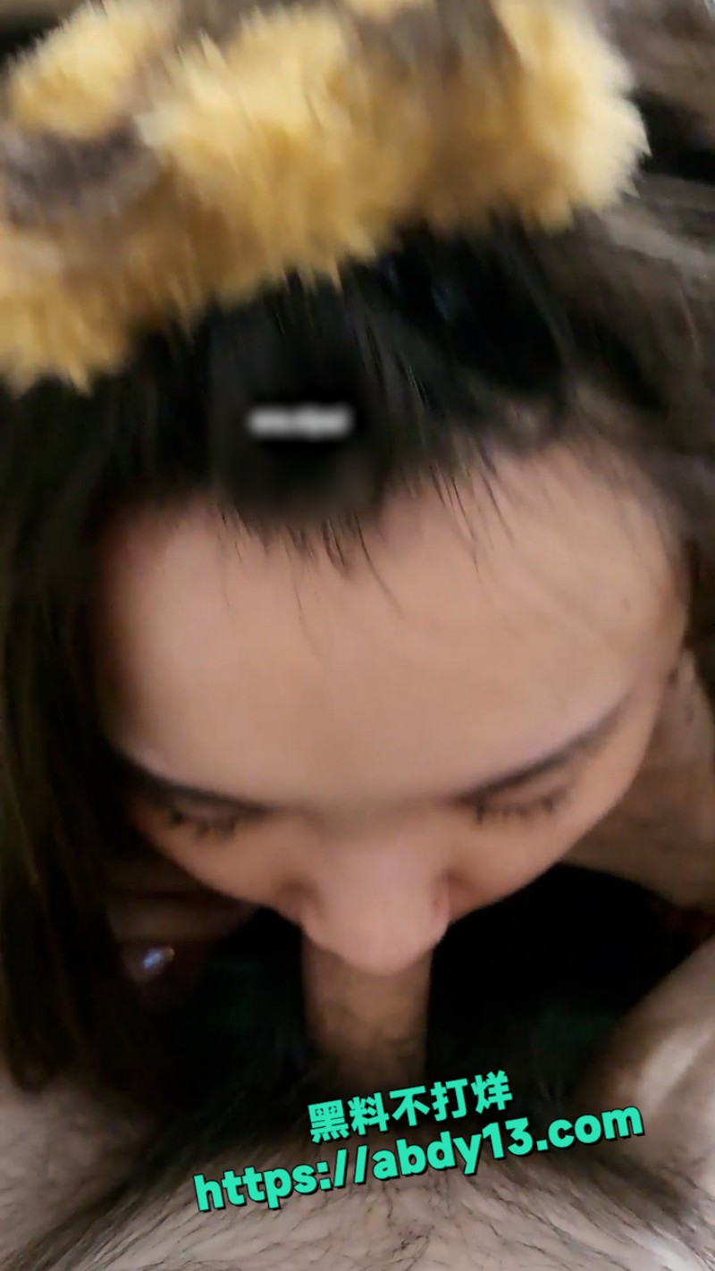 原档泄密拿下女同事 5