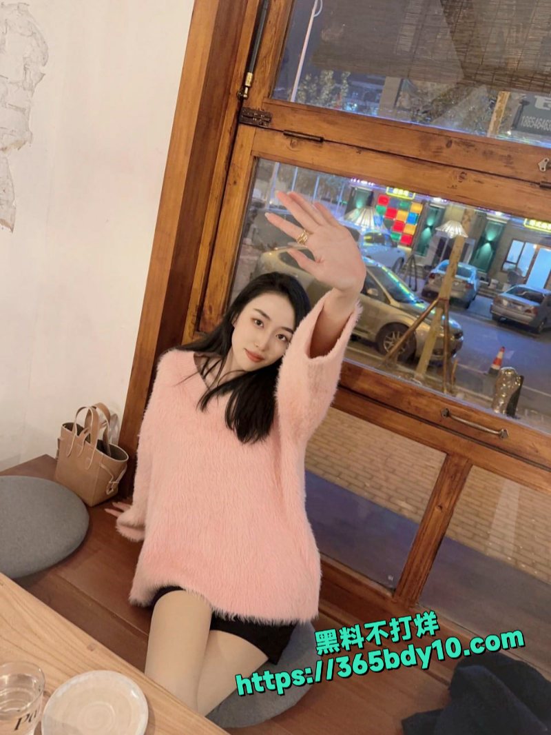 00后英语老师多次裸贷无力偿还肉偿抵债10