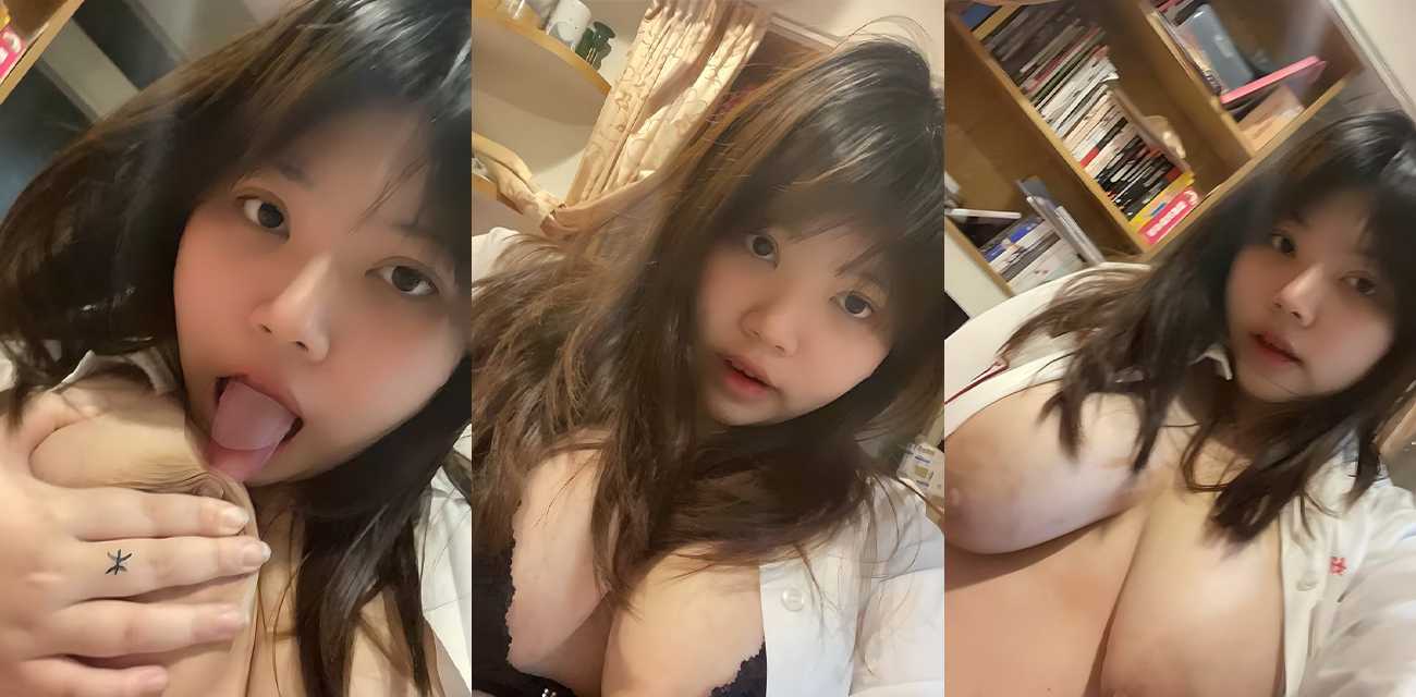 大二骚逼前女友主动发视频勾引男朋友 舔自己奶子的样子真是太骚了