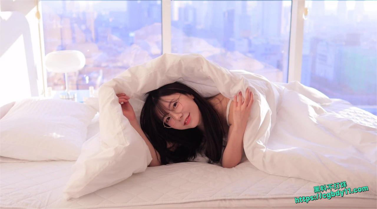 韩国极品女模李素英