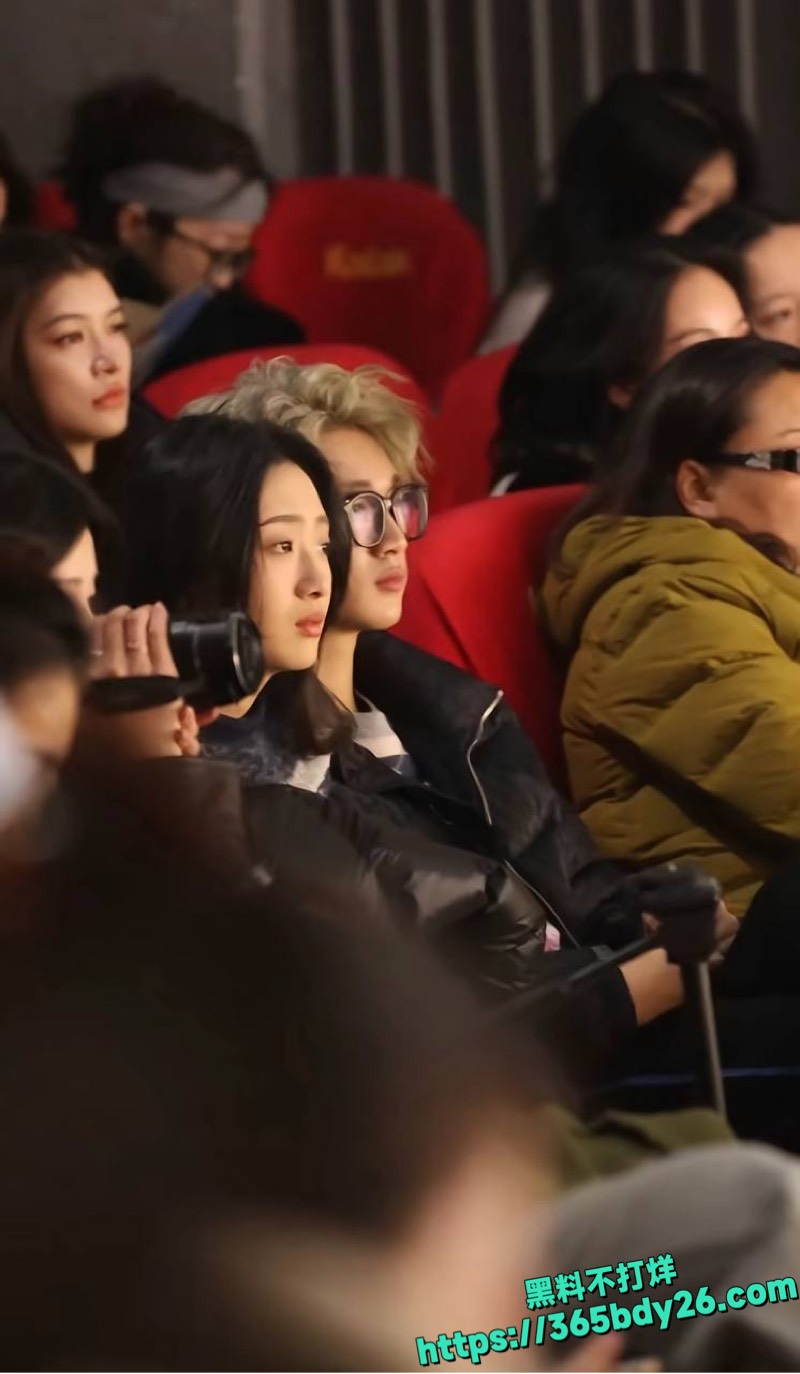 女友李禹熹曝光男演员荣梓杉家暴出轨28
