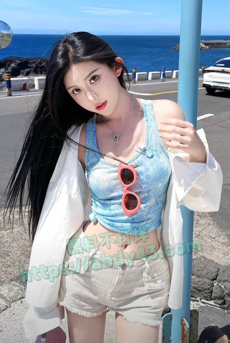 抖音网红博主33在这10