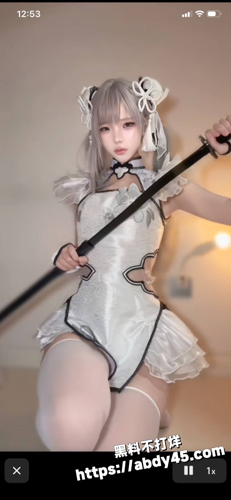 抖音90万粉丝网红 芃芃大人7