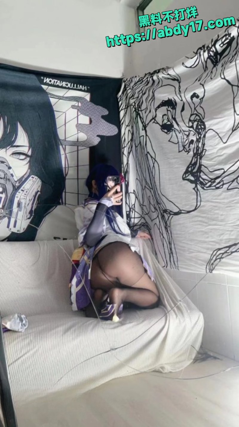 你的KK大屌炮机自慰视频4