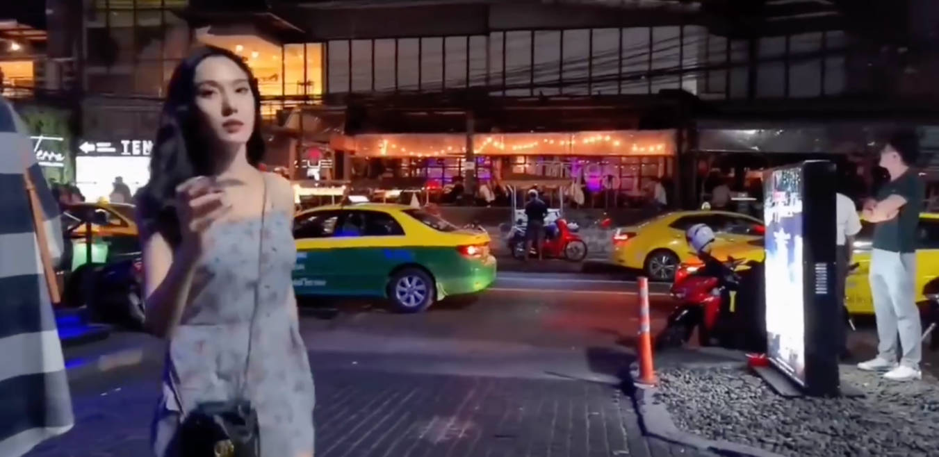曼谷夜生活第一视角 酒吧街头美女狂欢 极致热闹刺激 真的是爽的嗷嗷的