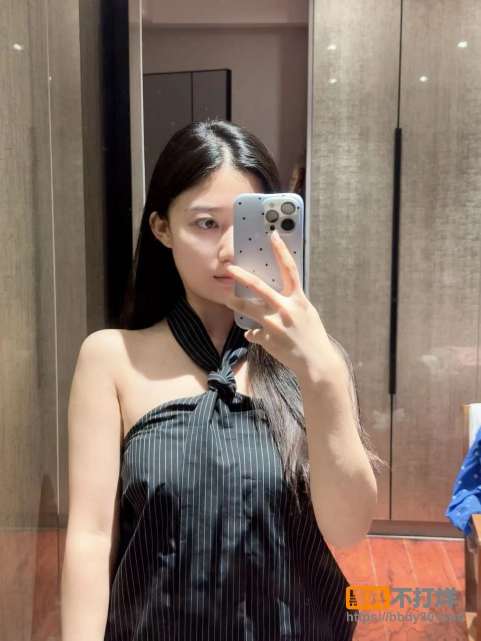 舞蹈学院实习老师酒店女上位6
