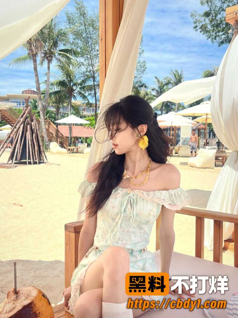 高颜值女大4