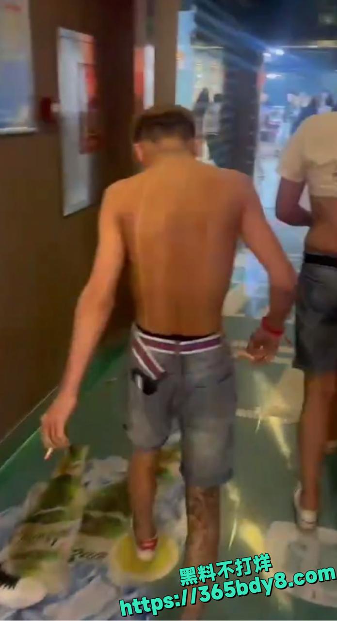 精神小伙打架视频合辑4
