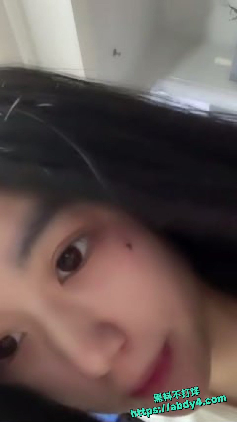 欣梦然私密自慰视频外泄2