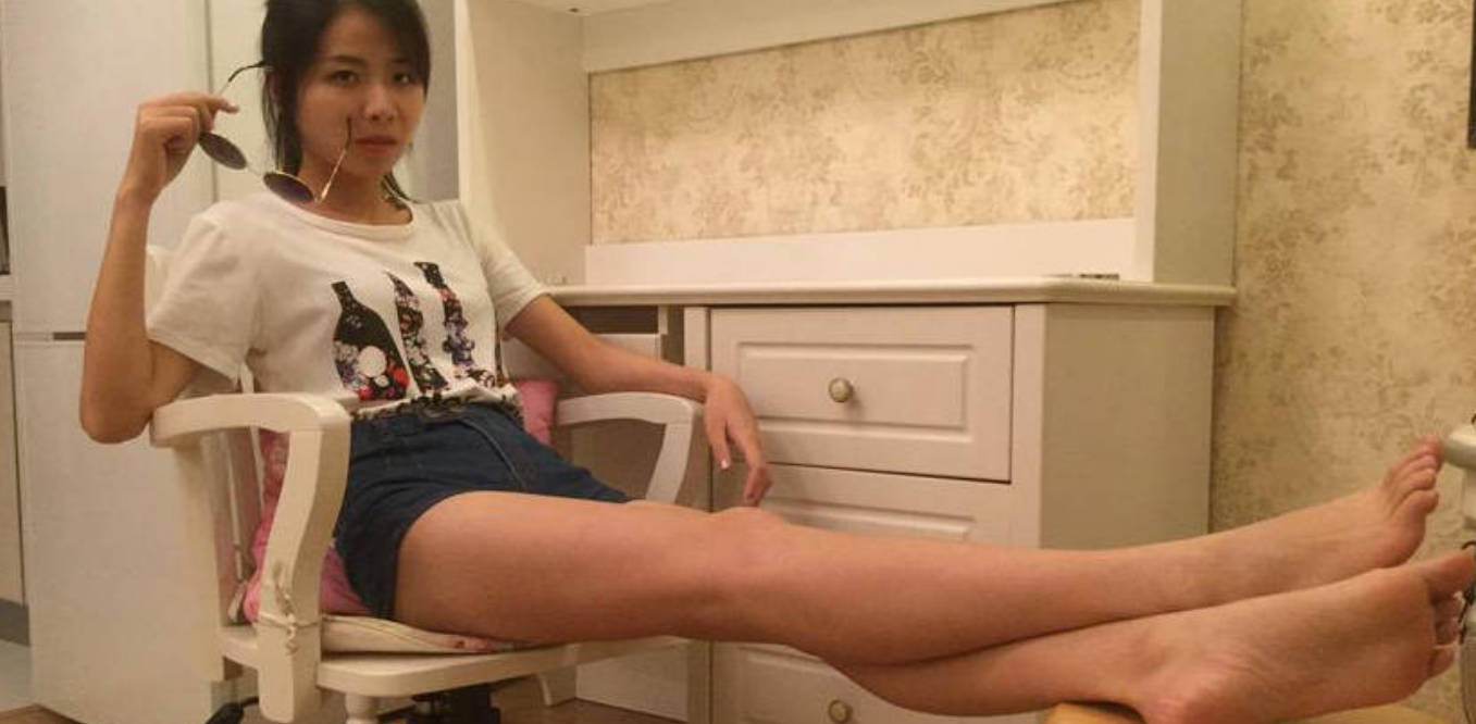 小弟妹主动给我口 乱伦偷情越来越频繁 关系彻底越界 得了便宜还卖乖