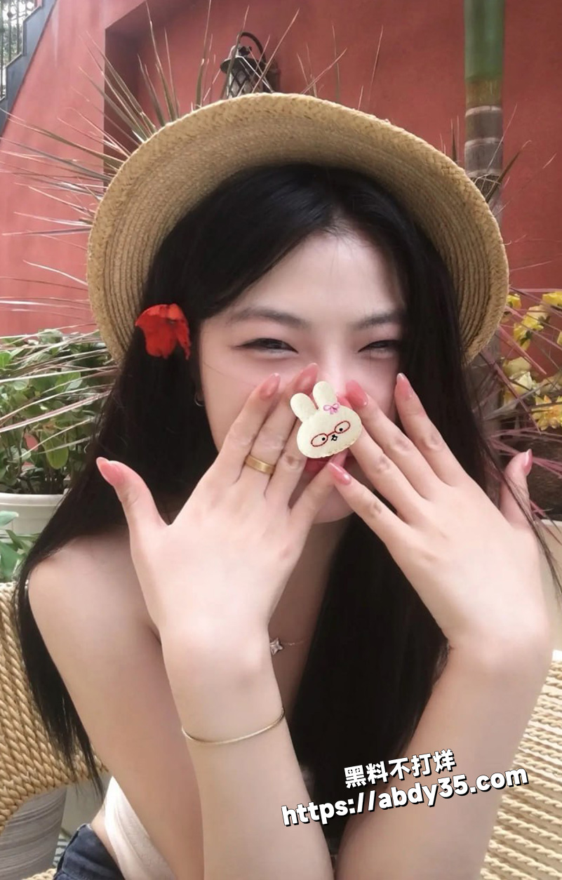 秦皇岛反差大学生.jpg22