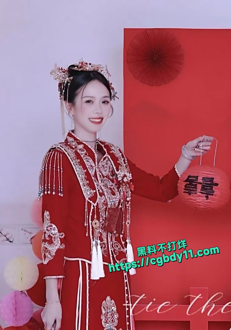 骚浪人妻方晶和网友裸聊自慰8