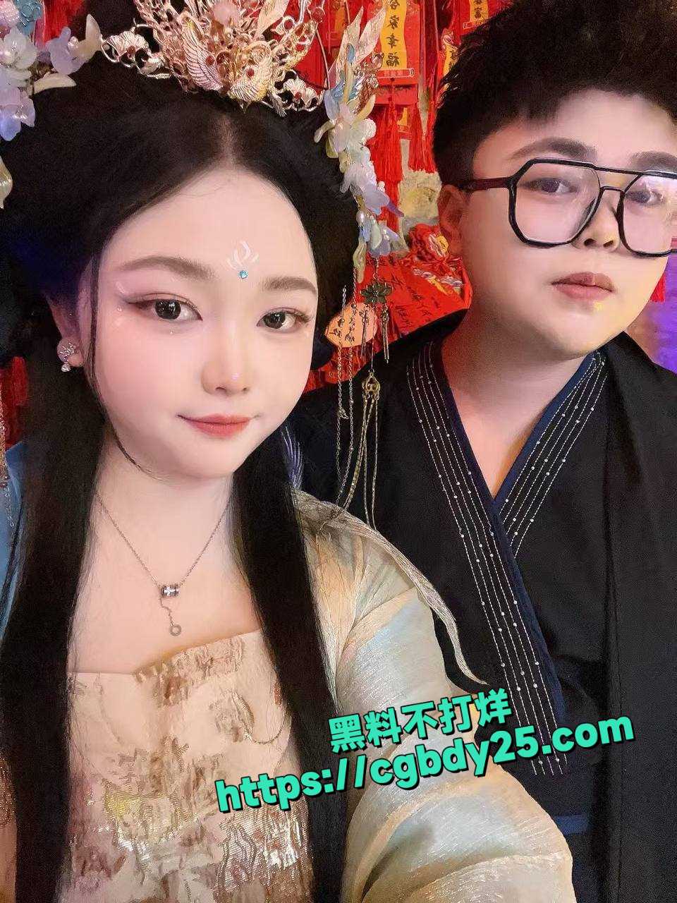 兰州博文科技学院涵欣瑶和男友爱爱视频被男友泄漏出1