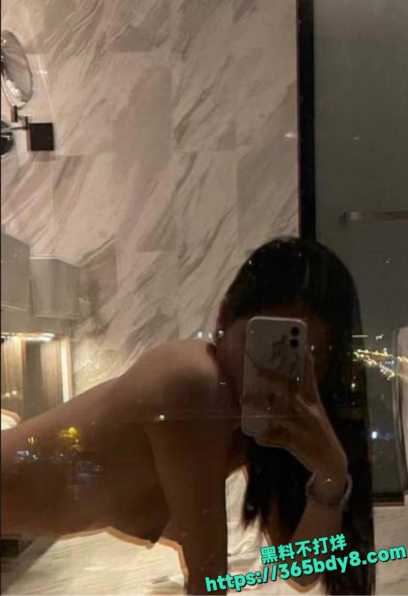 学生妹反差婊私兼职做鸡视频曝光3