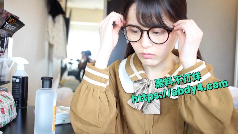 日本最火FC2在校大学生由香1