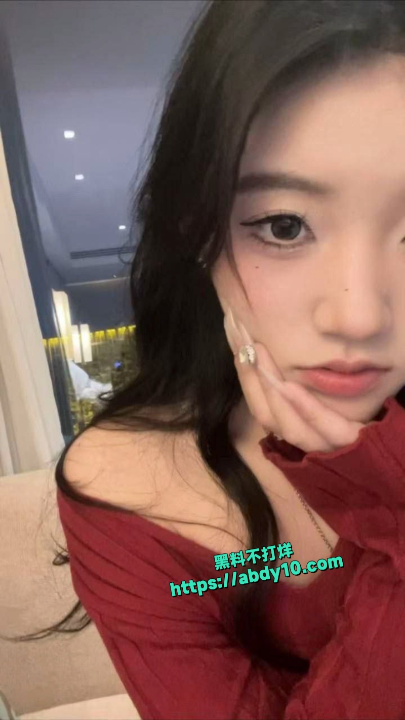 成都师范学院马佳佳私拍流出 4