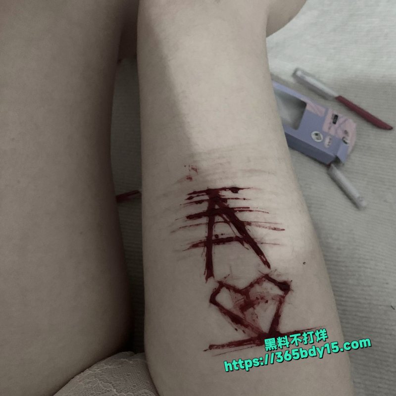 地雷西萝莉女友粉嫩鲍鱼极品身材自录自慰10