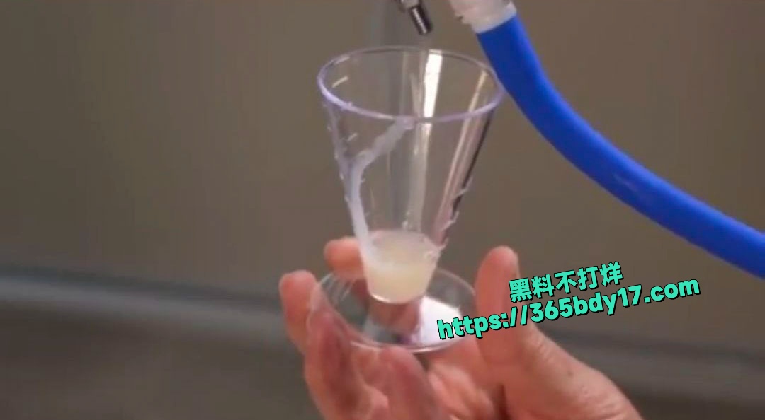 国外拔火罐式马眼棒刺取精法 1