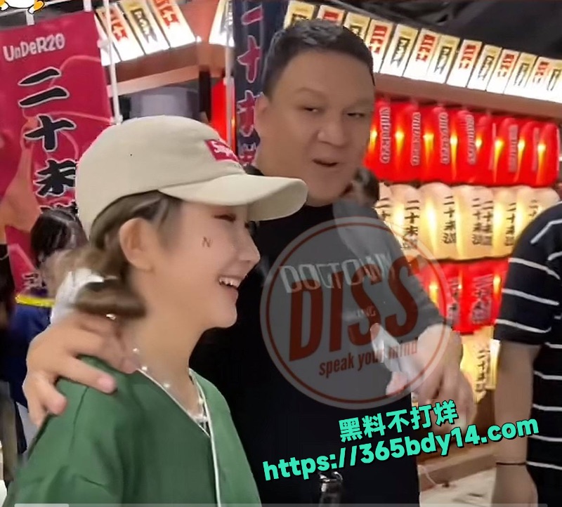 车澈与乃万早期照片1