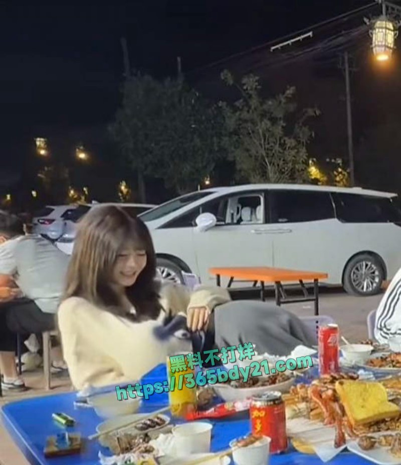 抖音网红艾瑞吧弟师徒CP假戏真做 29