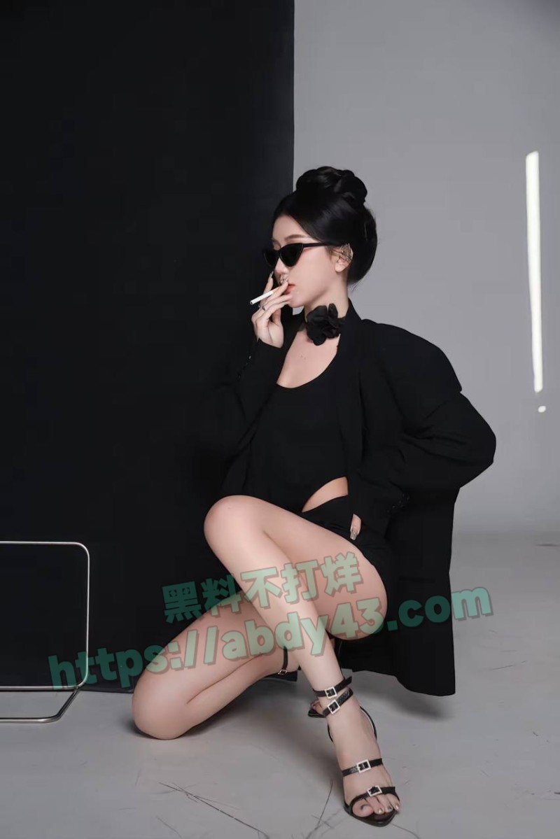 抖音网红博主33在这5