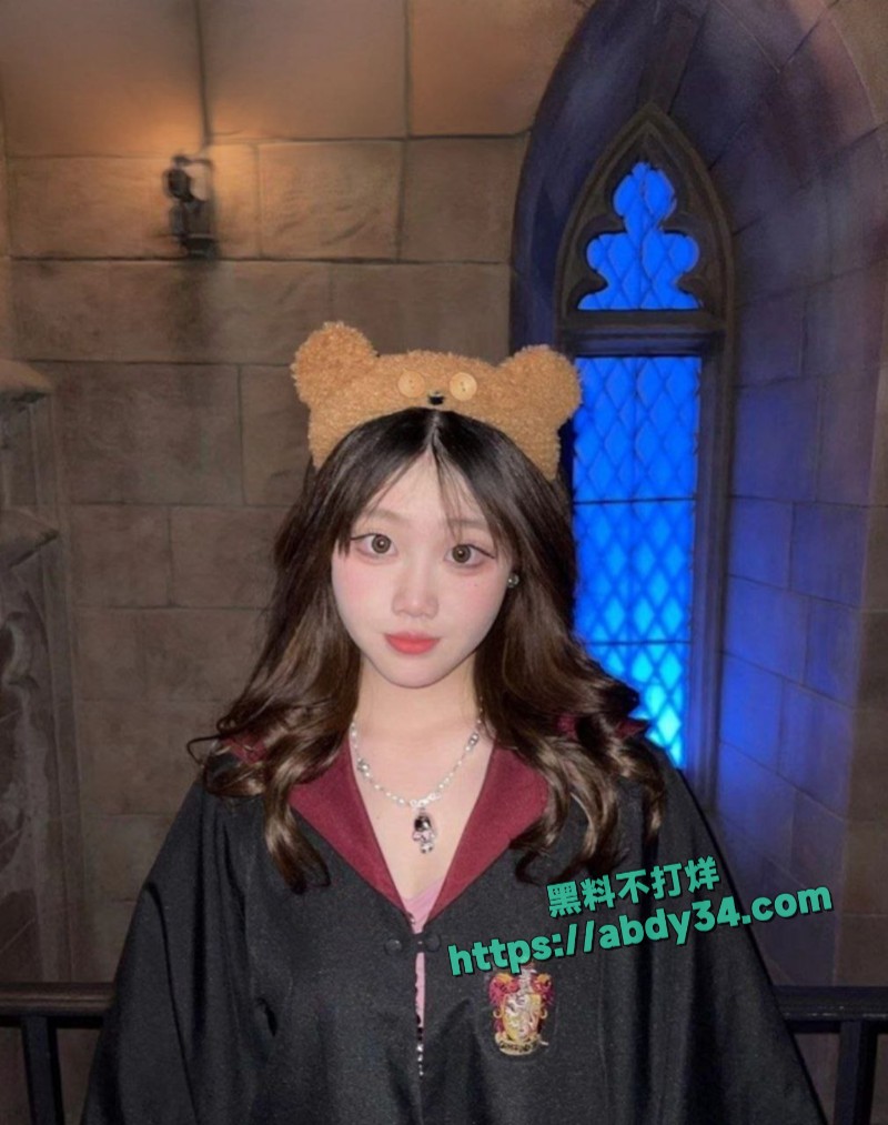 枣庄学院校花女神何美君4