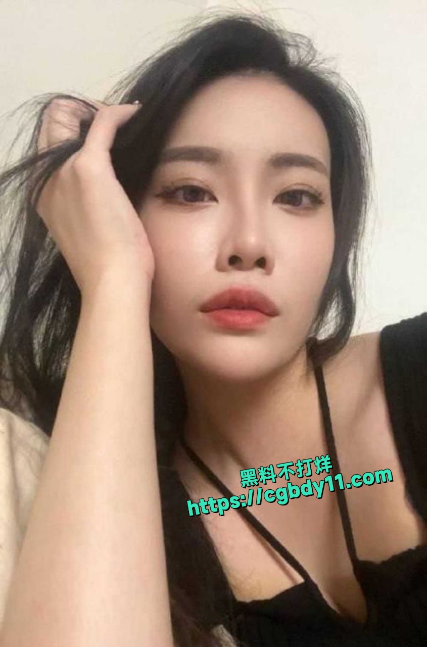 颜值黑丝艺校老师已婚出轨约炮泄密3.jpg