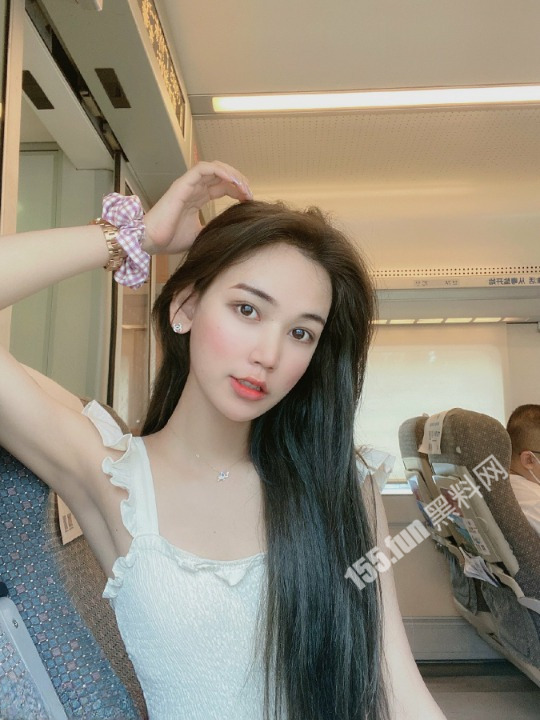 215.jpg