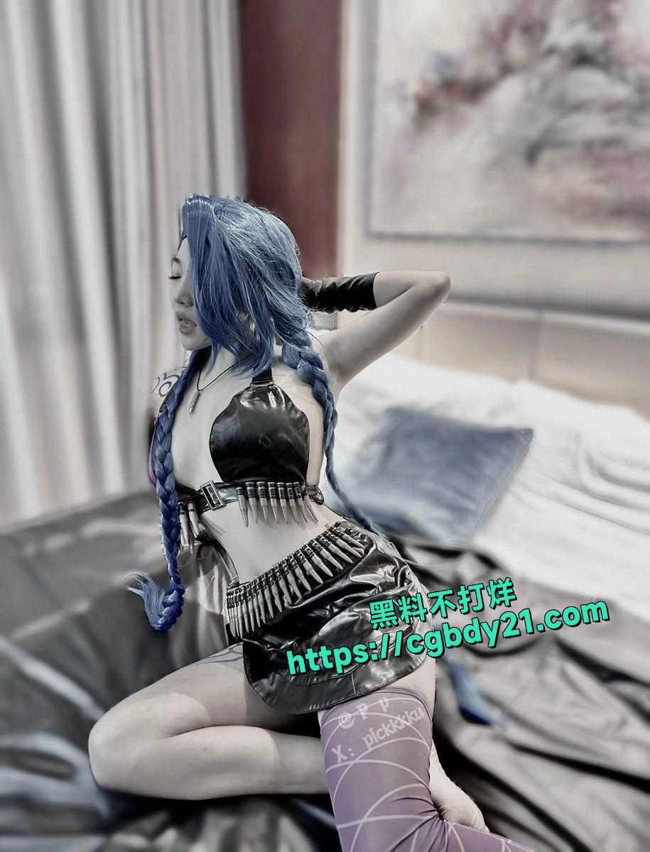 丰满甜美妹子反骨PP ，大胆露出27