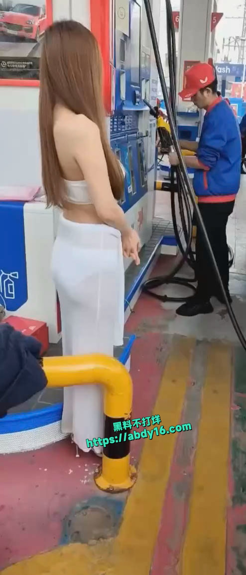 广东美孚小北加油站惊现油模 6