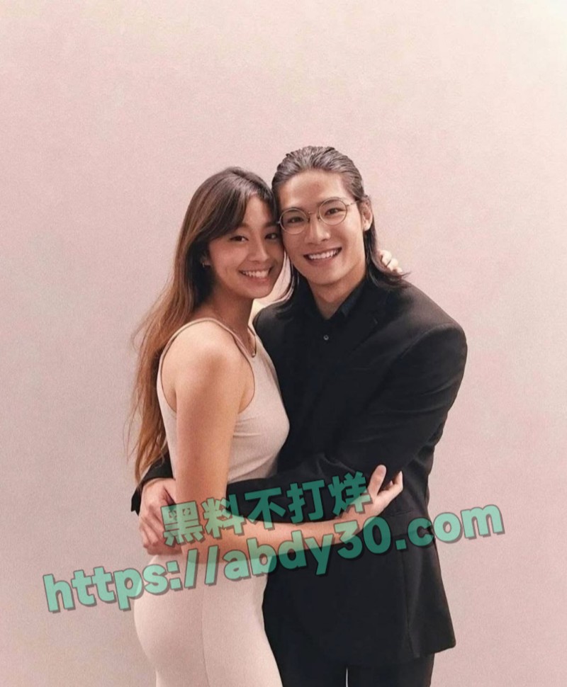 新加坡最新大瓜graycetan与房地产CEO办公室偷情被爆光22