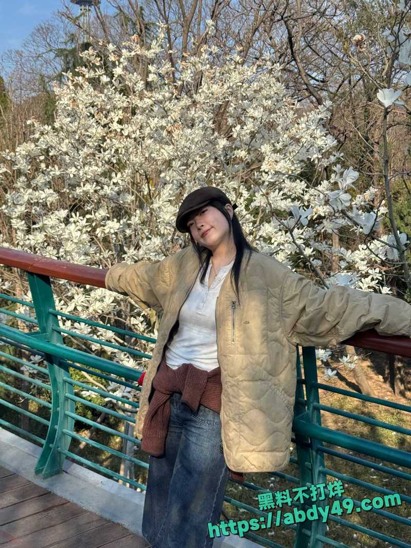 大奶眼镜妹10