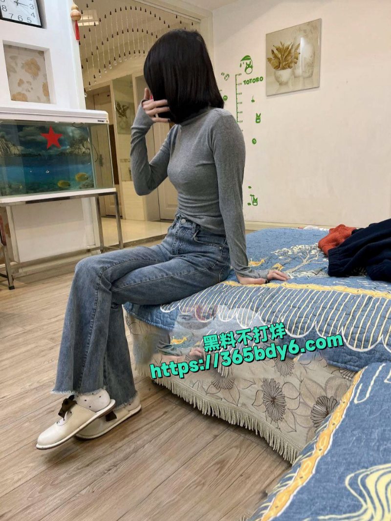 来自推特博主的00后小侄女伦理剧情演绎极度淫骚4