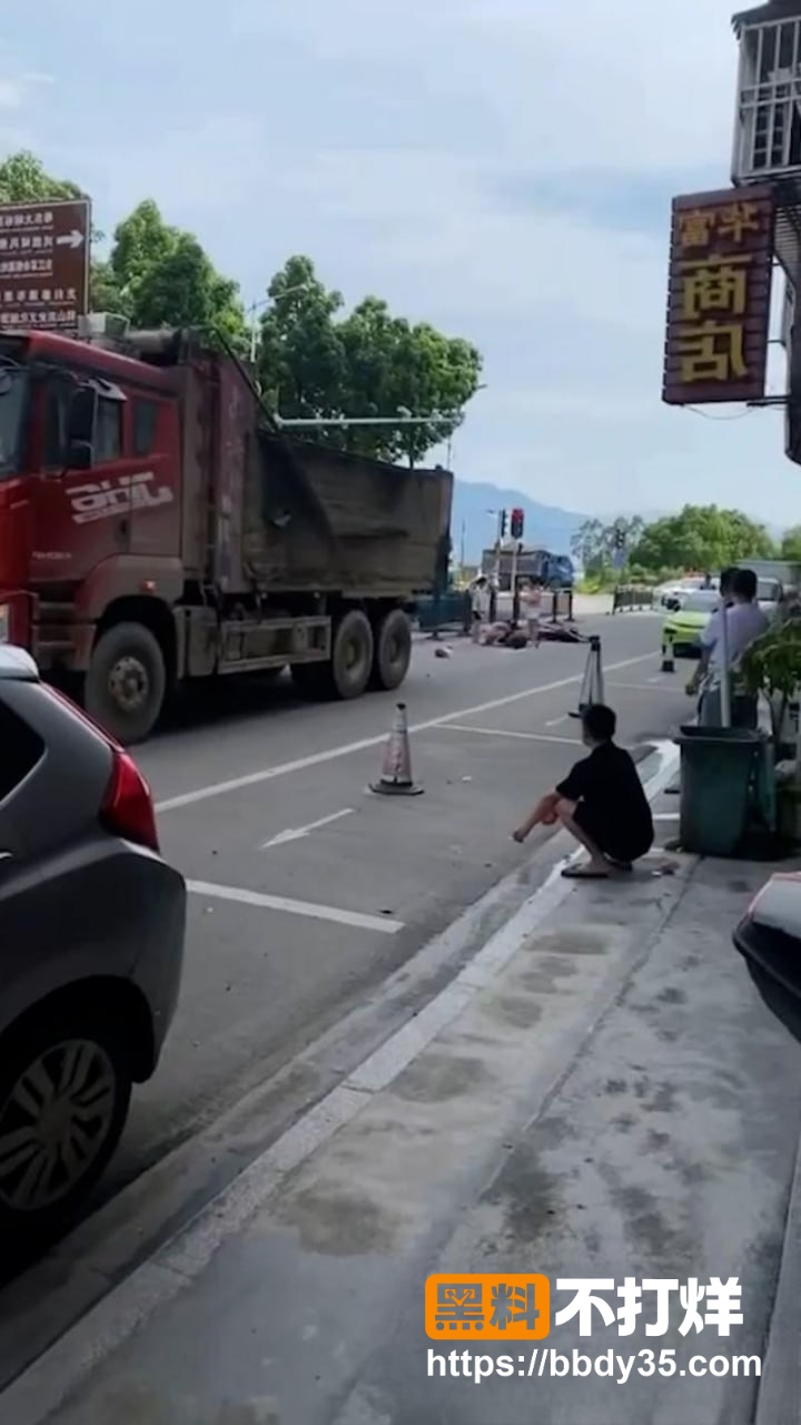 广东佛山渣土车5