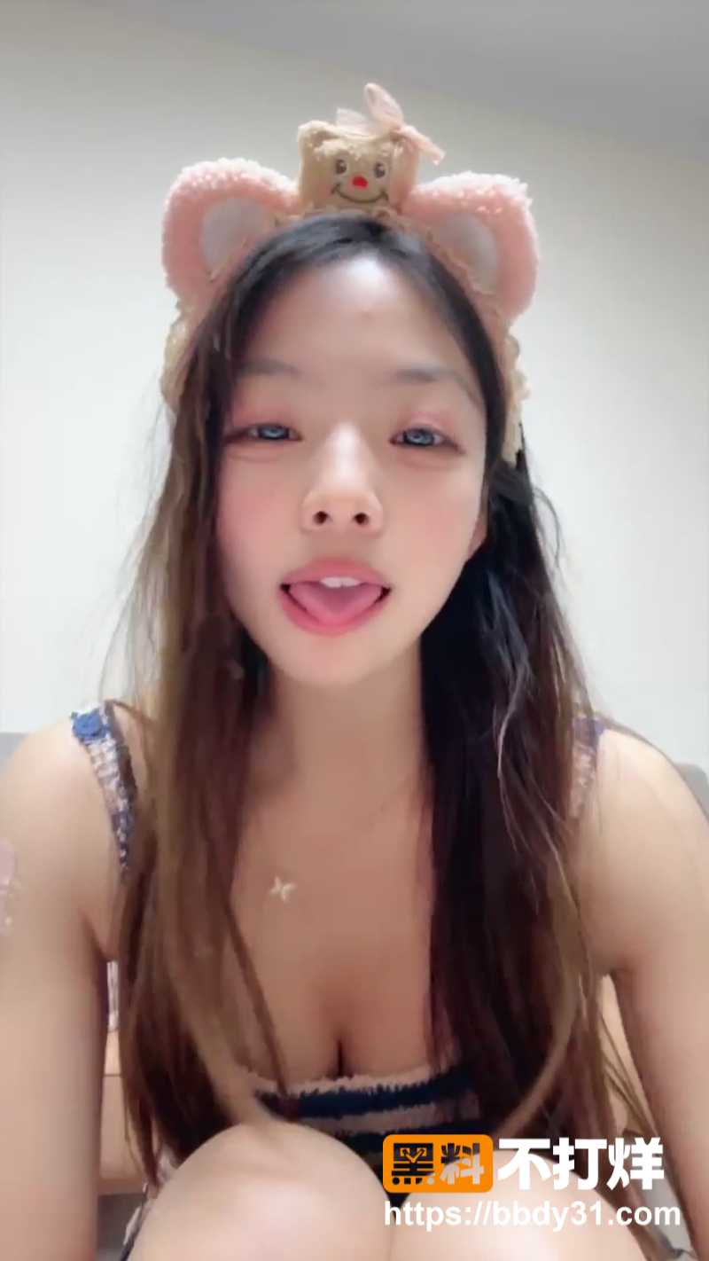 男模来我家 清纯女大生约保安2