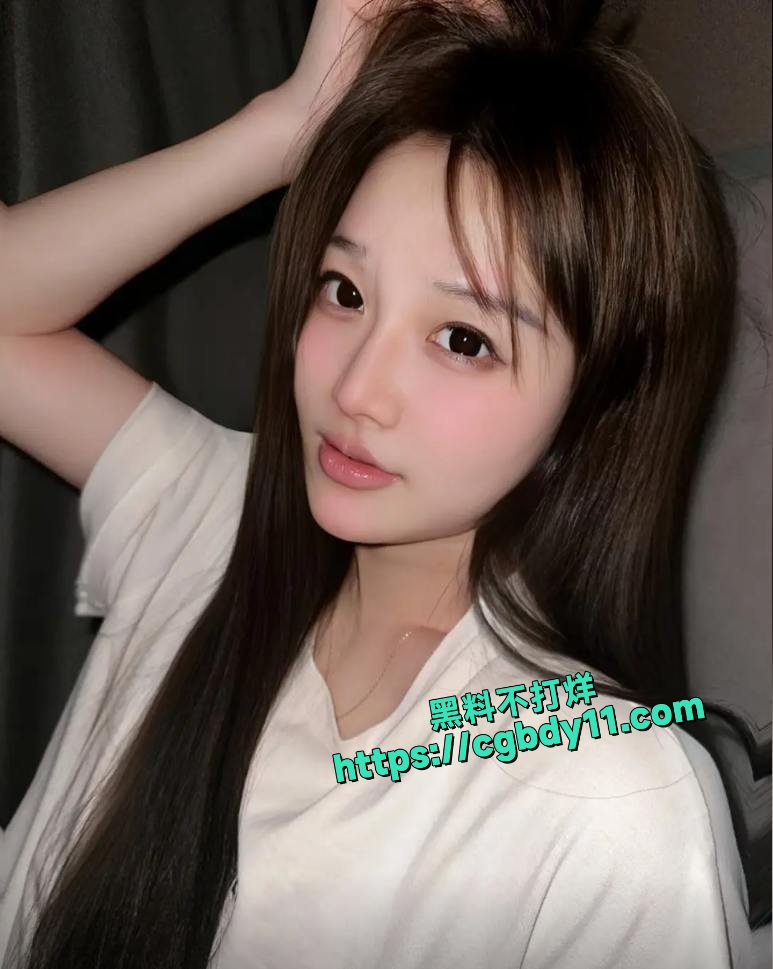 还在骑自行车？ 美女都去滑雪 了13.jpg