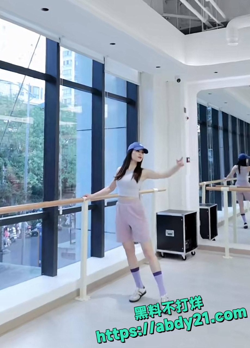 场子姐告闺蜜小三重婚 13